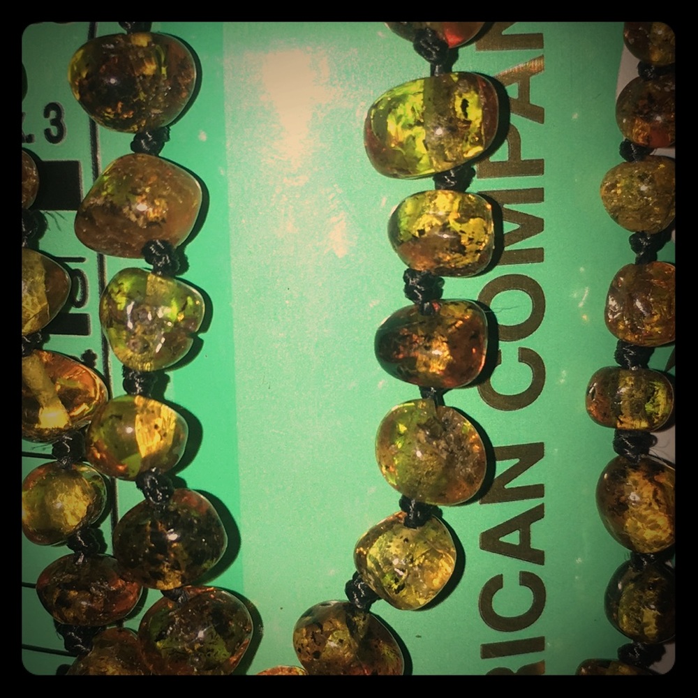 Amber choker